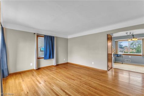 4050 Hilltop Drive Parma OH 44134