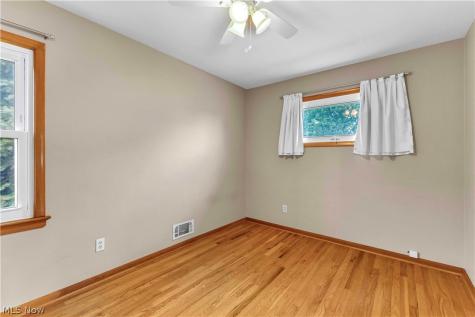 4050 Hilltop Drive Parma OH 44134