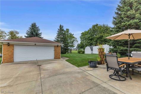 4050 Hilltop Drive Parma OH 44134