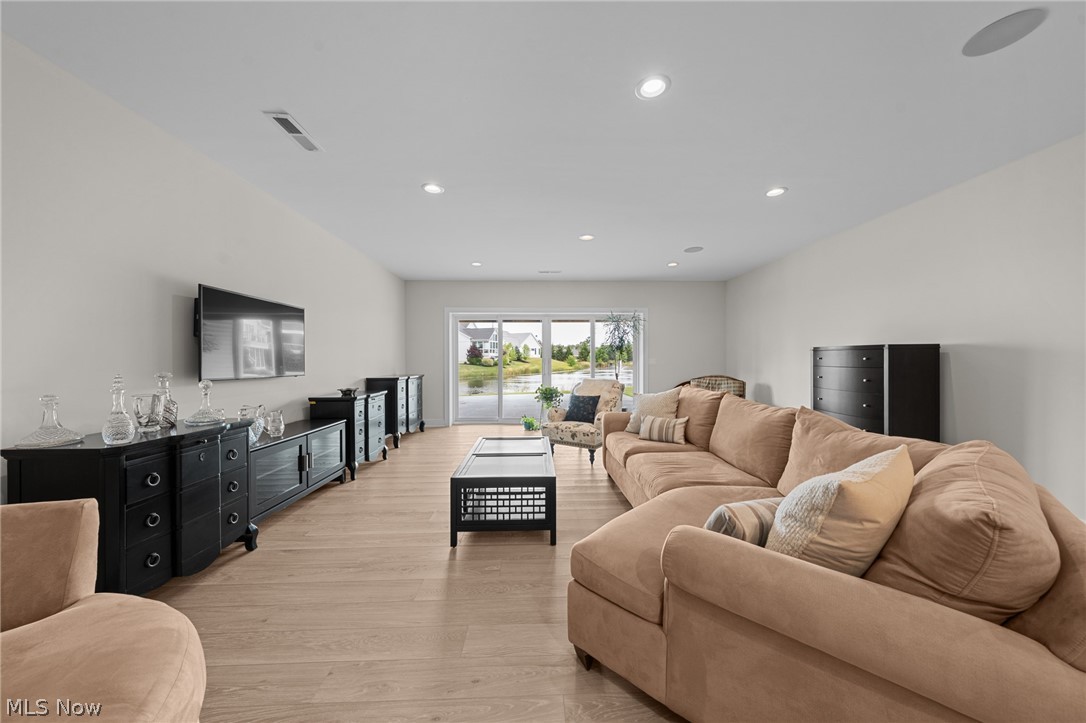 147 Bridgeport Way Mayfield Heights OH 44124