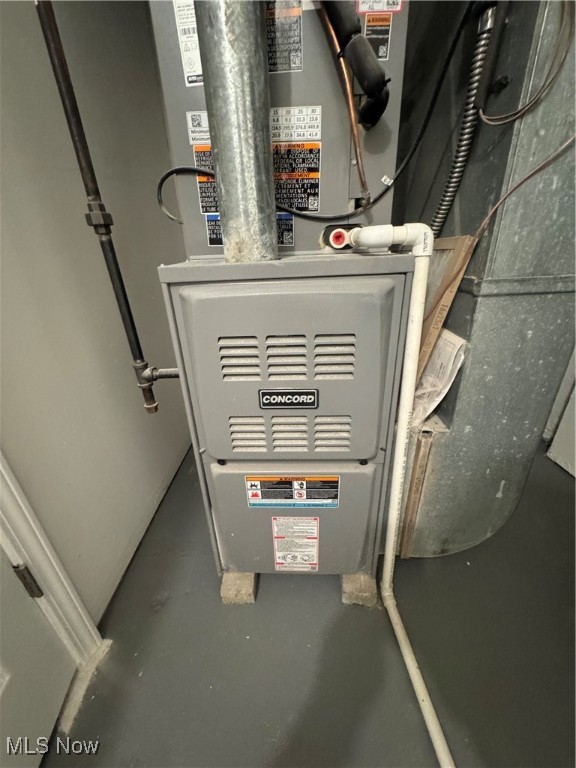 2442 Newton Street Akron OH 44305