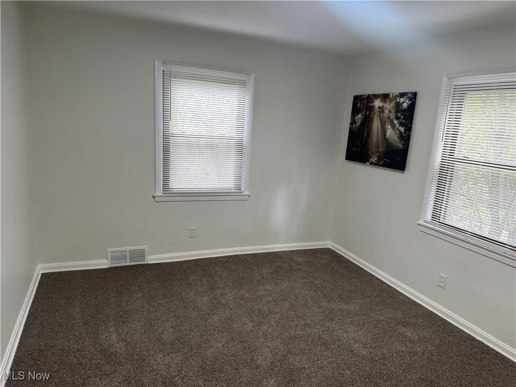 2442 Newton Street Akron OH 44305