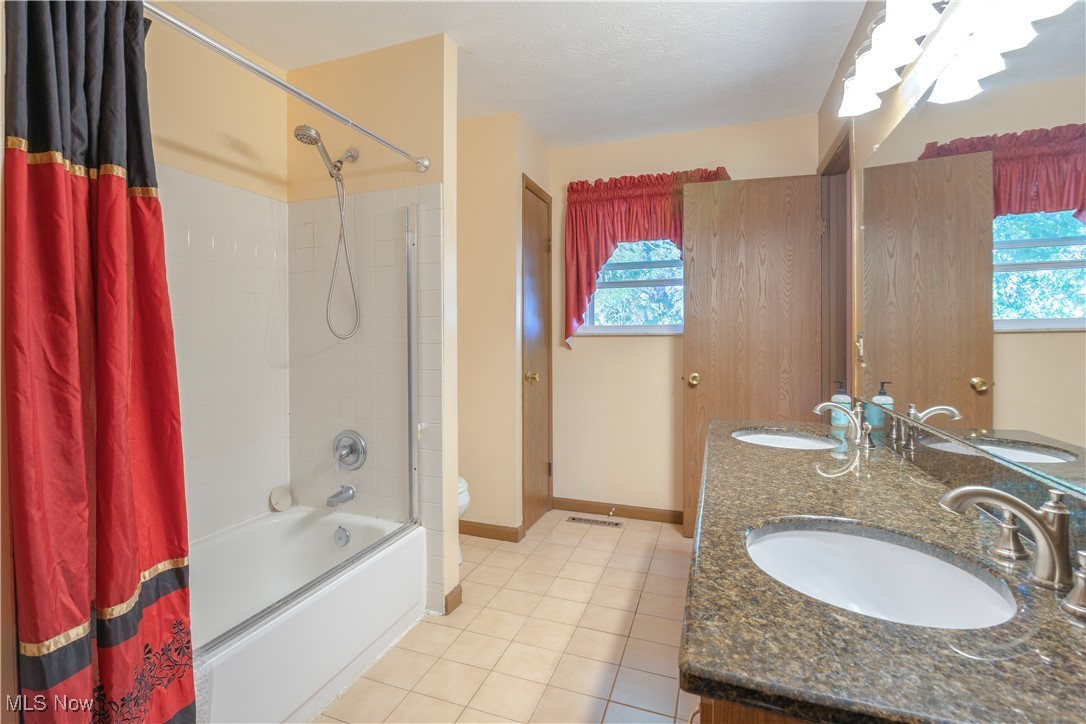 3776 Claridge Oval Brunswick OH 44212