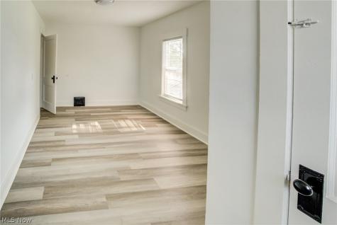 104 Columbus Street Bedford OH 44146