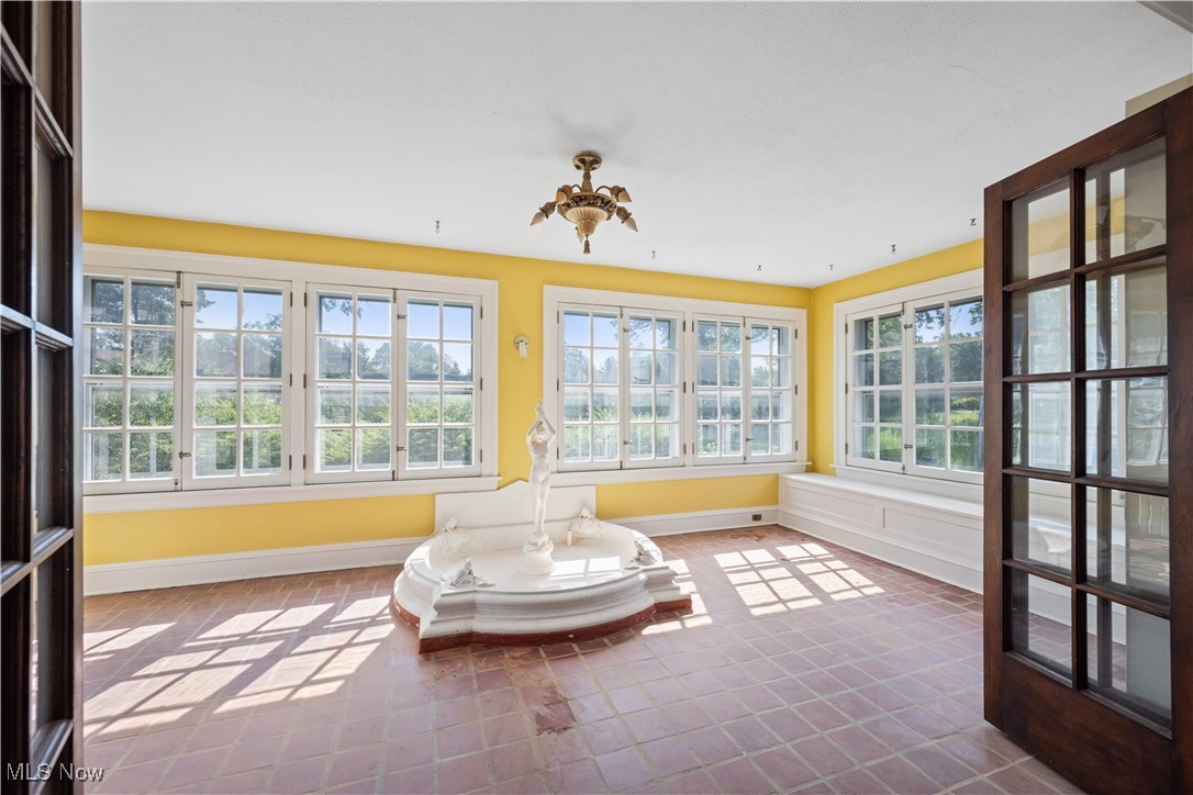 24510 Lake Road Bay Village OH 44140