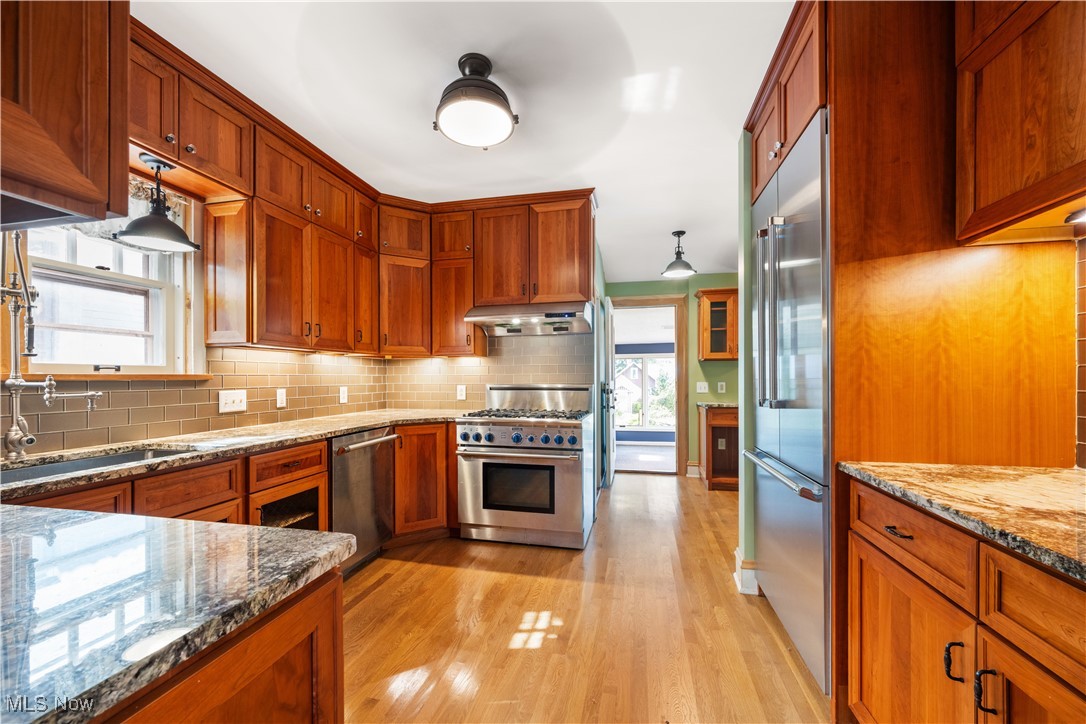 24510 Lake Road Bay Village OH 44140