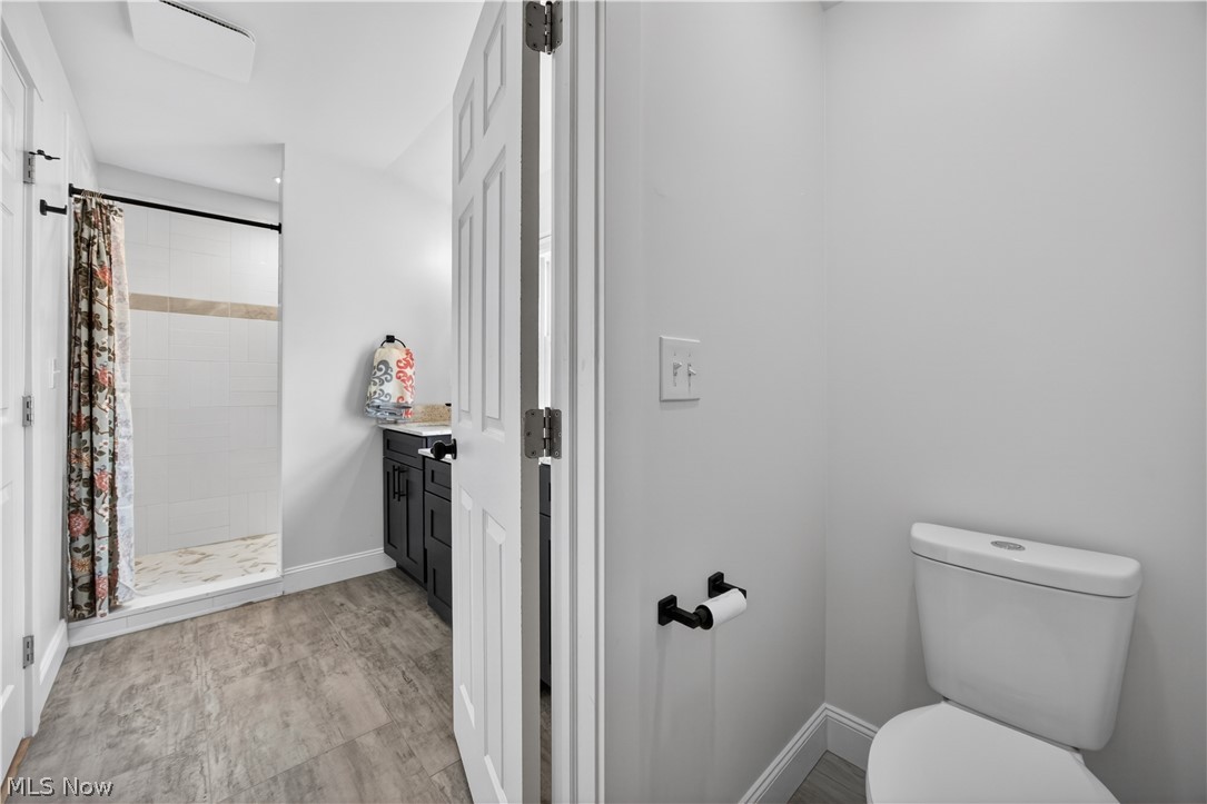 1617 Larchmont Avenue Lakewood OH 44107