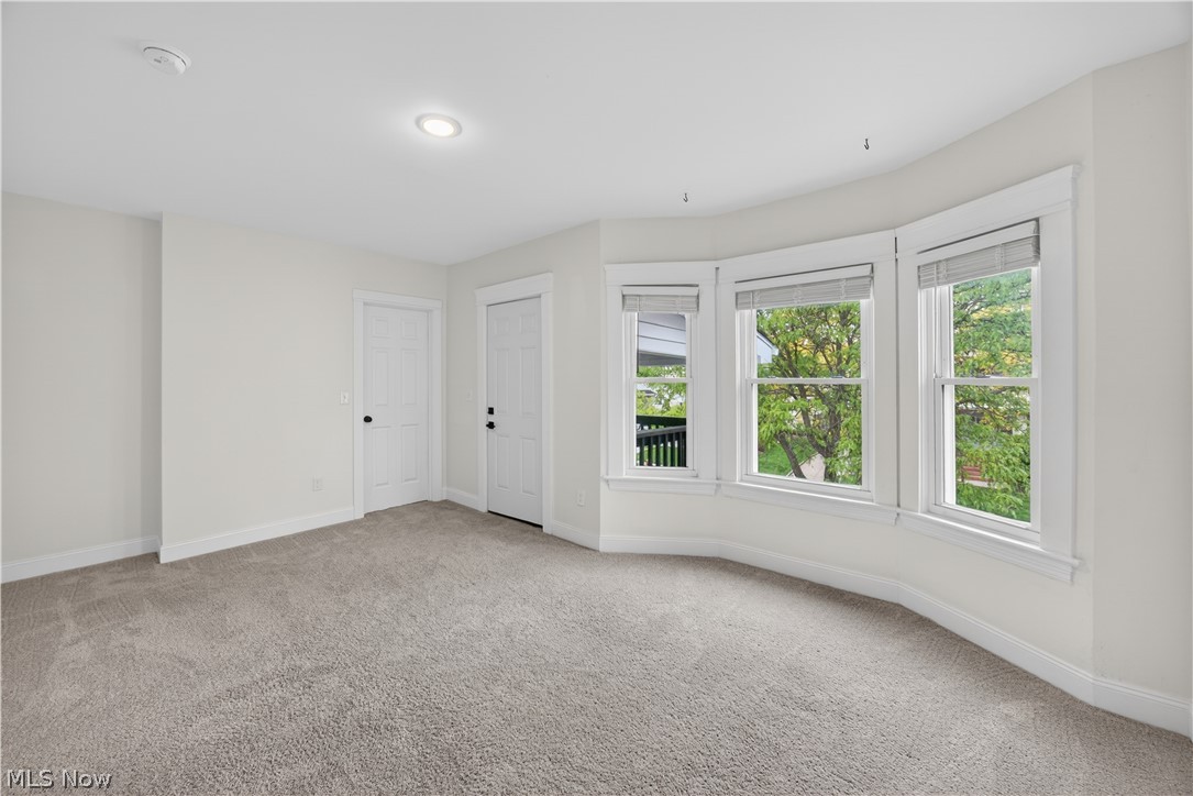 1617 Larchmont Avenue Lakewood OH 44107