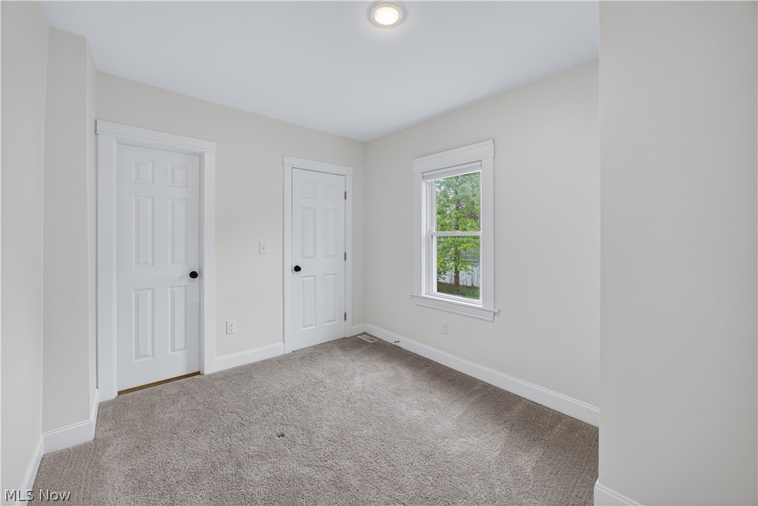 1617 Larchmont Avenue Lakewood OH 44107