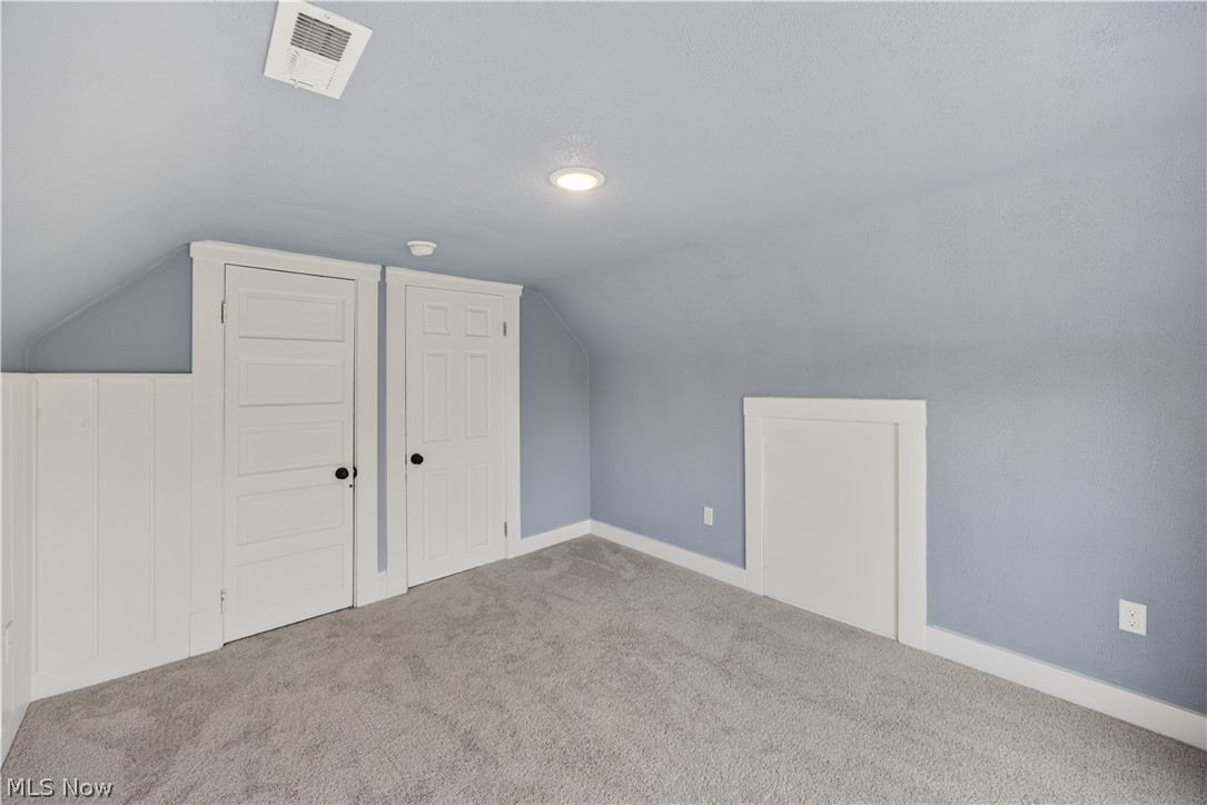 1617 Larchmont Avenue Lakewood OH 44107