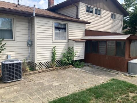 3071 Hetzel Drive Parma OH 44134