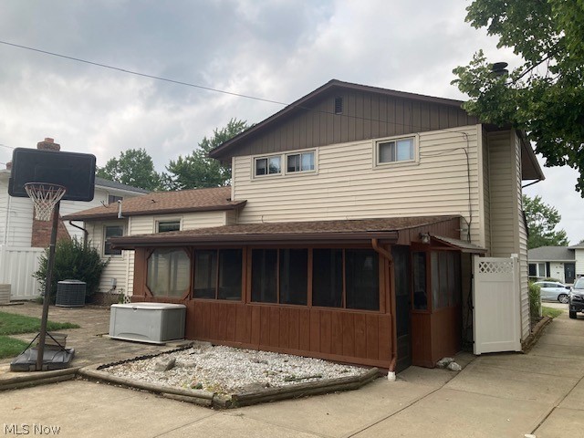 3071 Hetzel Drive Parma OH 44134