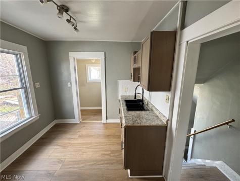 3059 W 111th Street Cleveland OH 44111