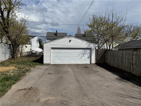 3059 W 111th Street Cleveland OH 44111