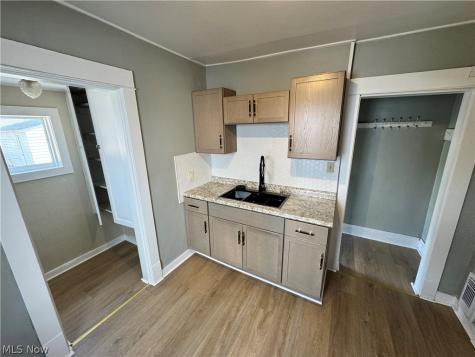 3059 W 111th Street Cleveland OH 44111
