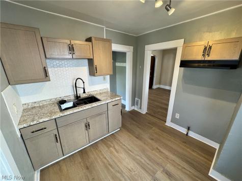 3059 W 111th Street Cleveland OH 44111