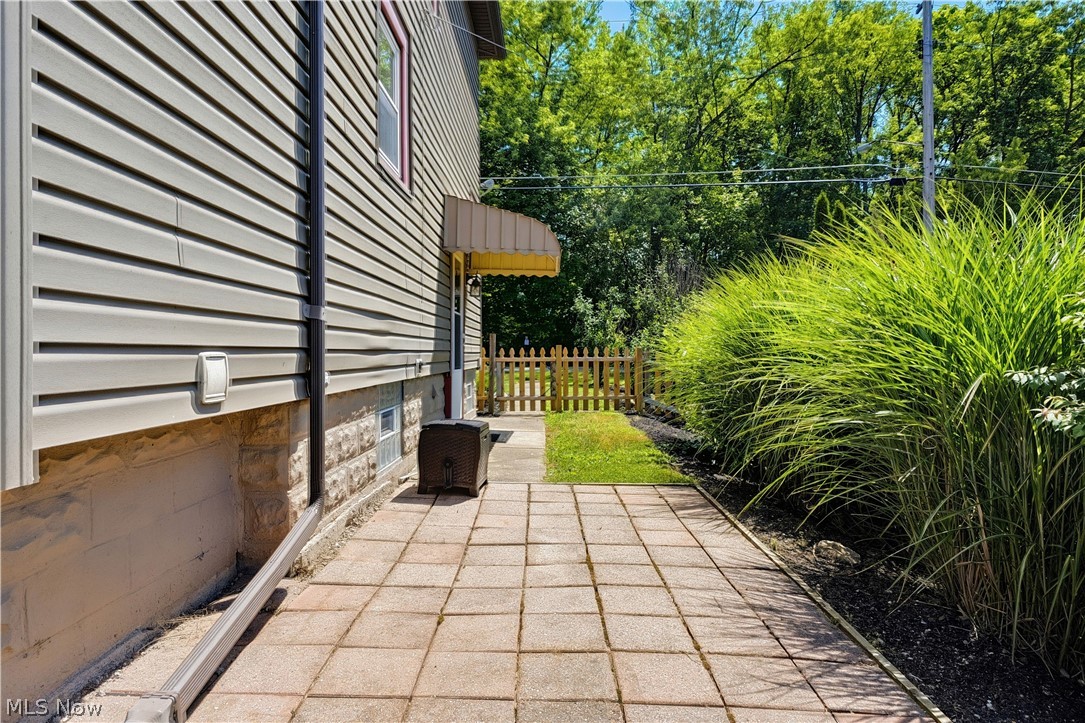663 Boyd Street NE Masury OH 44438