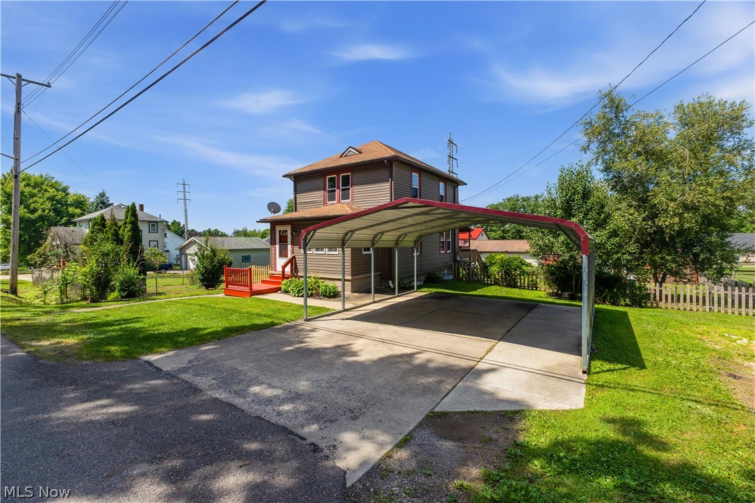 663 Boyd Street NE Masury OH 44438