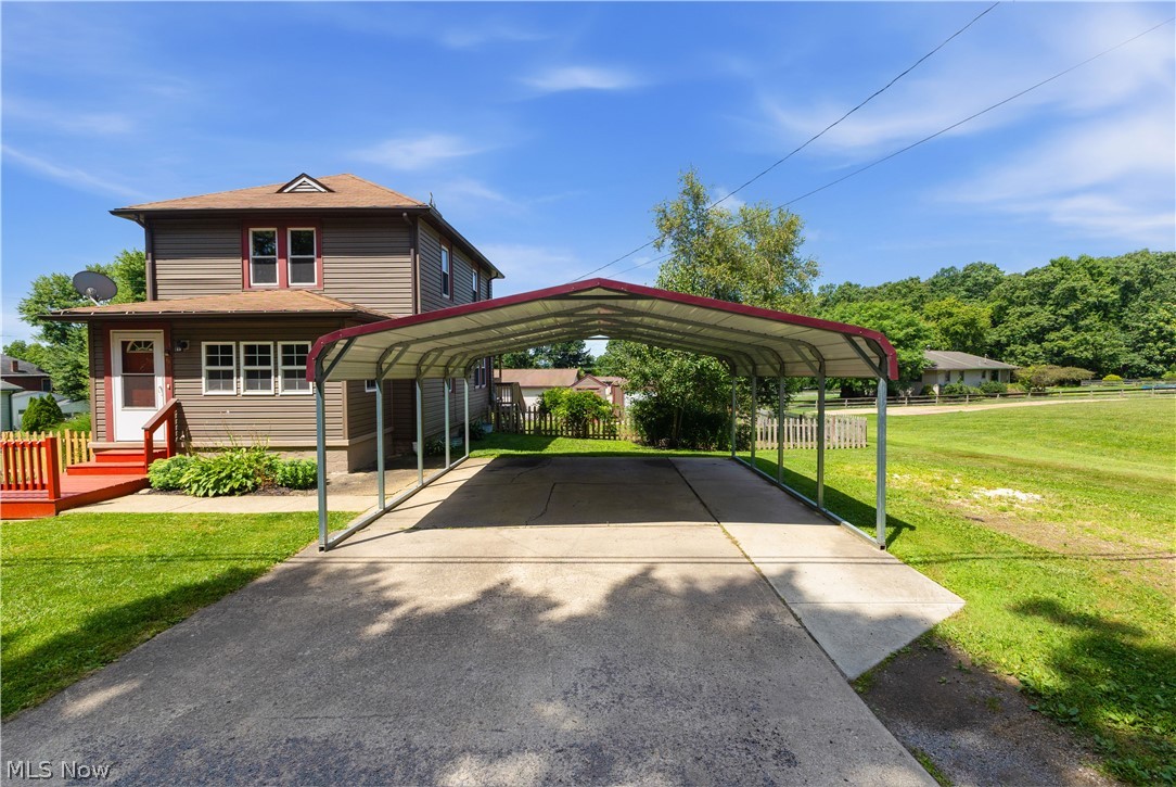 663 Boyd Street NE Masury OH 44438
