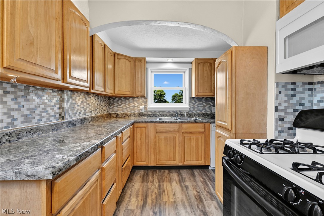 663 Boyd Street NE Masury OH 44438