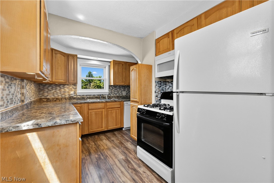 663 Boyd Street NE Masury OH 44438