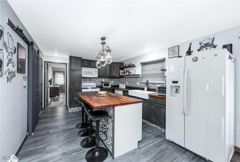 5042 Laddie Drive New Franklin OH 44319