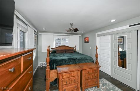 5042 Laddie Drive New Franklin OH 44319