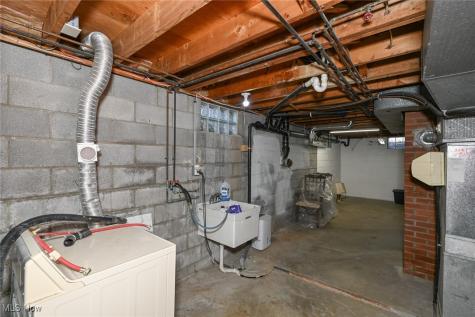 5042 Laddie Drive New Franklin OH 44319