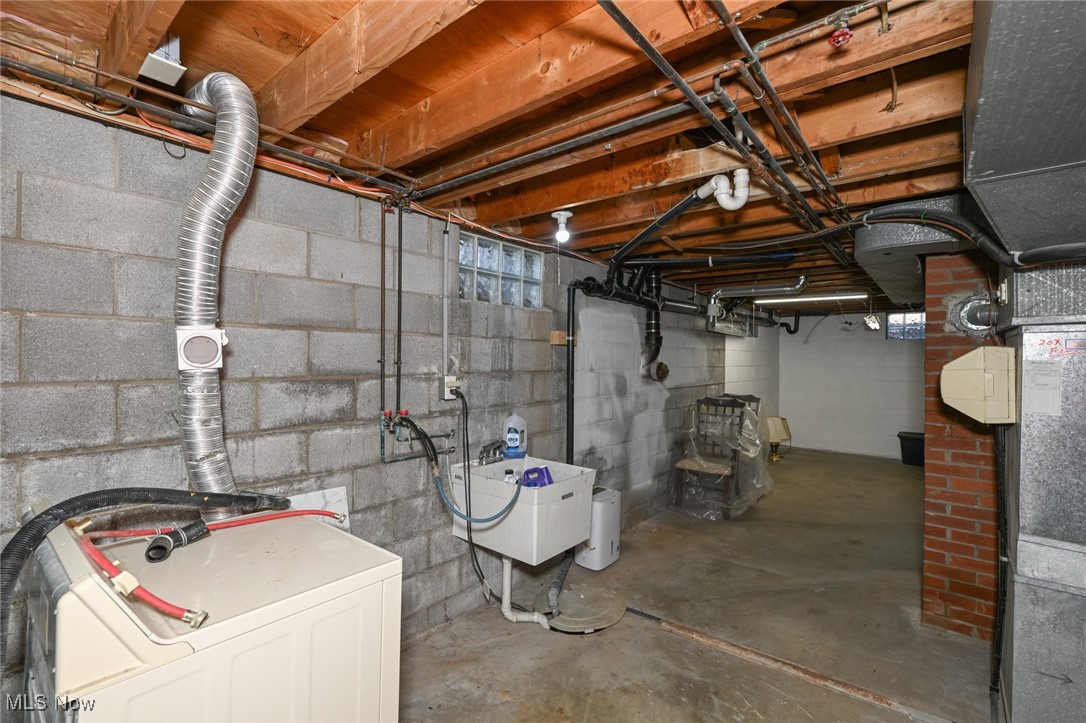 5042 Laddie Drive New Franklin OH 44319