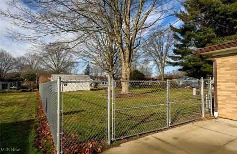 5042 Laddie Drive New Franklin OH 44319
