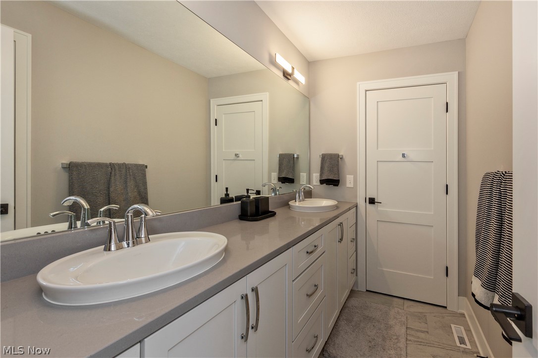 3450 Rembrandt Lane Pepper Pike OH 44124