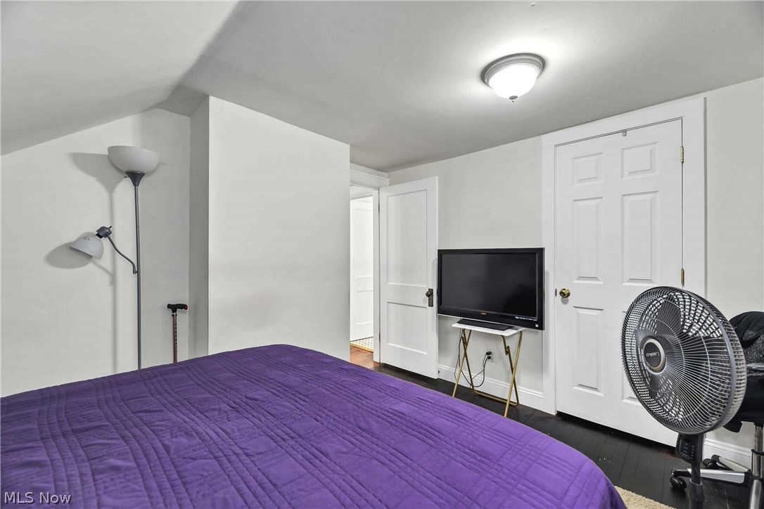 471 Columbus Street Bedford OH 44146
