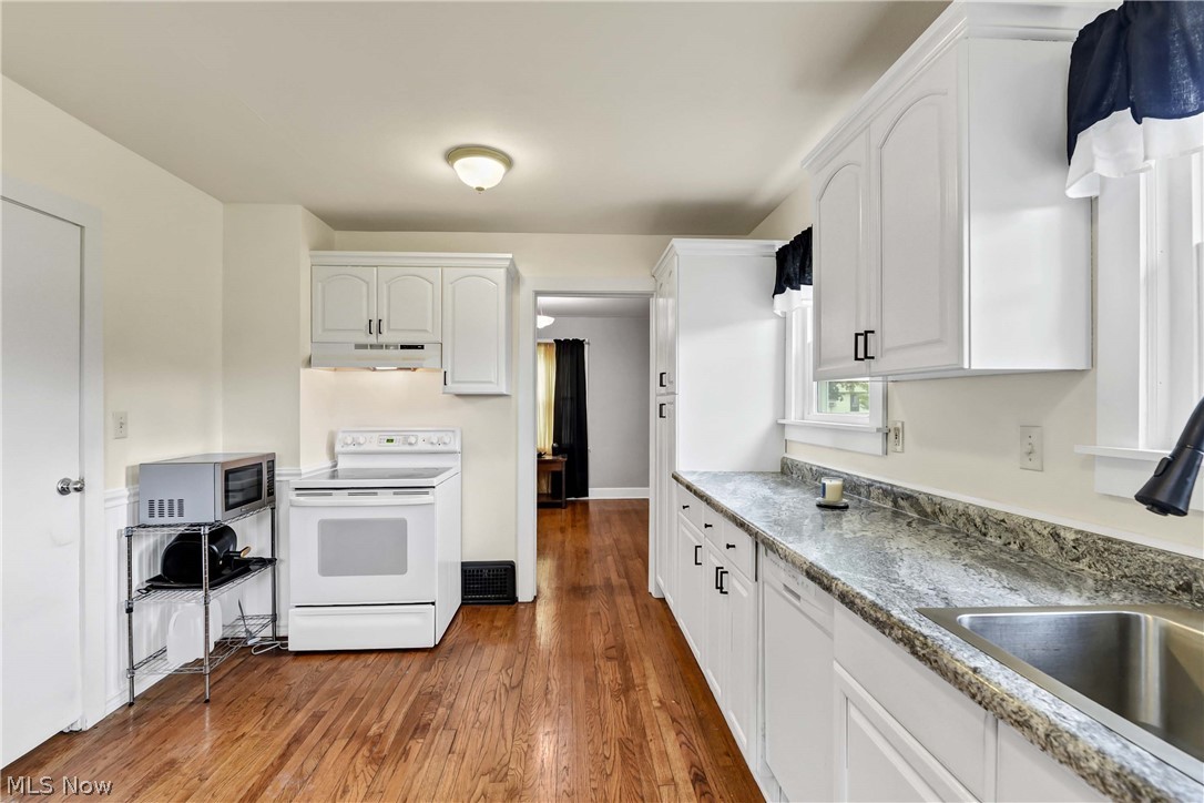 471 Columbus Street Bedford OH 44146