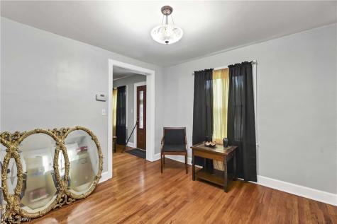 471 Columbus Street Bedford OH 44146