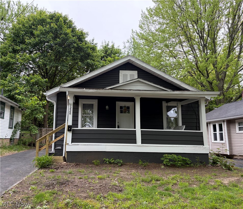 1228 Arnold Avenue Akron OH 44305