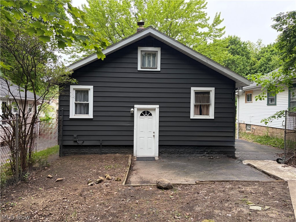 1228 Arnold Avenue Akron OH 44305