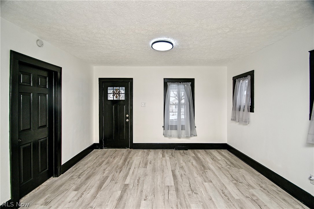 1228 Arnold Avenue Akron OH 44305