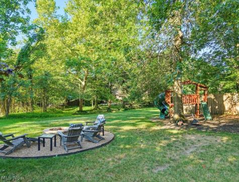 17553 Deer Ridge Circle Strongsville OH 44136