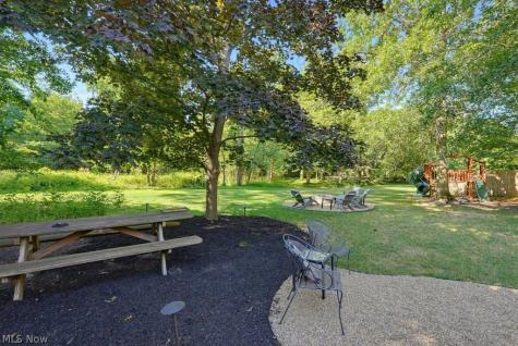 17553 Deer Ridge Circle Strongsville OH 44136
