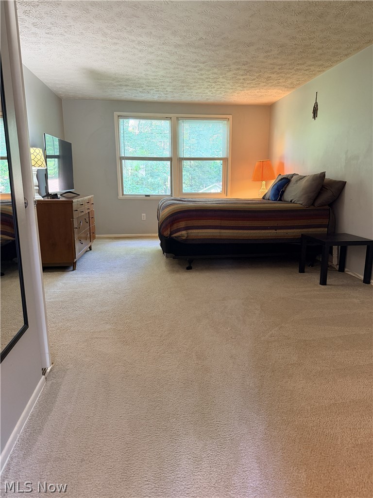 520 Heatherwood Drive SE Warren OH 44484