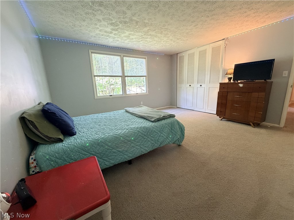 520 Heatherwood Drive SE Warren OH 44484