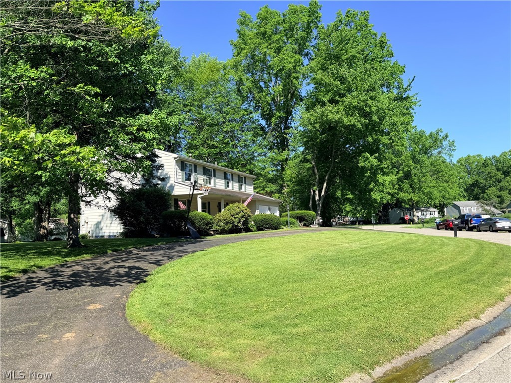 520 Heatherwood Drive SE Warren OH 44484