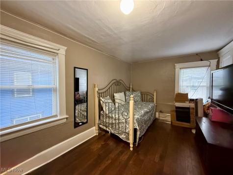 15220 Lucknow Avenue Cleveland OH 44110