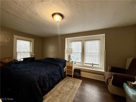 15220 Lucknow Avenue Cleveland OH 44110