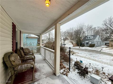 15220 Lucknow Avenue Cleveland OH 44110