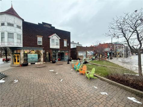 15220 Lucknow Avenue Cleveland OH 44110