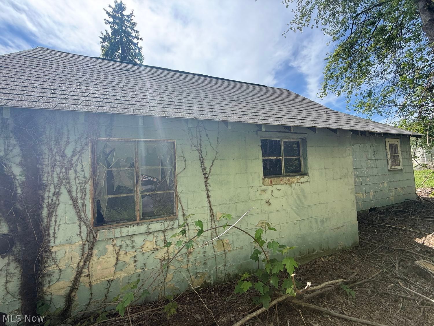 40 Safford Street Madison OH 44057