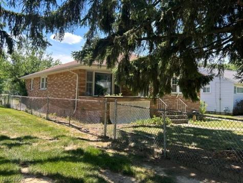 10761 Meadowbrook Drive Parma Heights OH 44130