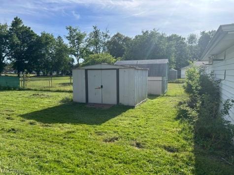 10761 Meadowbrook Drive Parma Heights OH 44130
