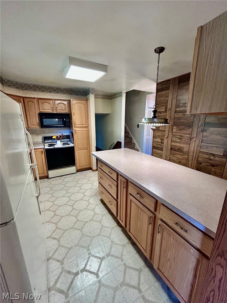 6779 Glenallen Avenue Solon OH 44139